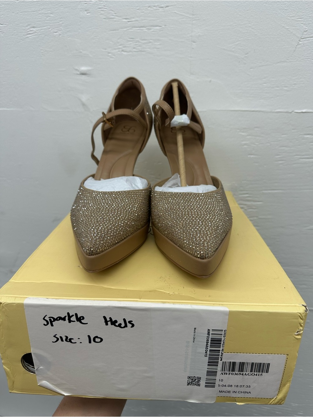 Cosy island sparkling heels